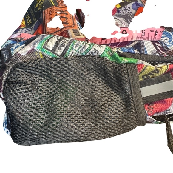 Hard Rock Cafe Colorful Graphic Backpack great for travel NWOT - Picture 4 of 12